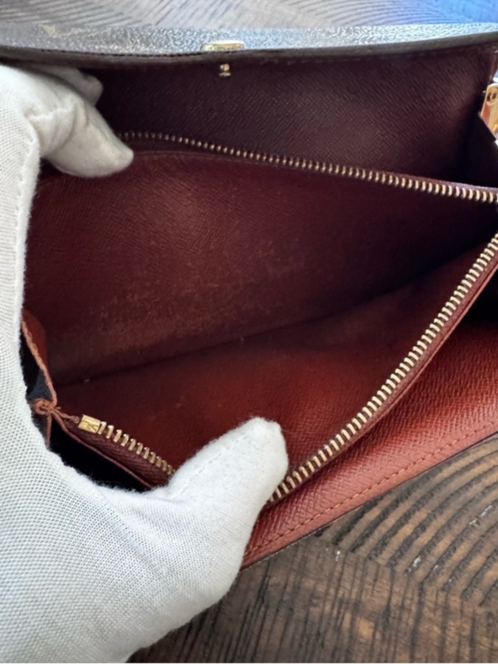 Louis Vuitton vintage Sarah monogram long wallet converted
Crossbody 2000 france - Picture 13 of 16